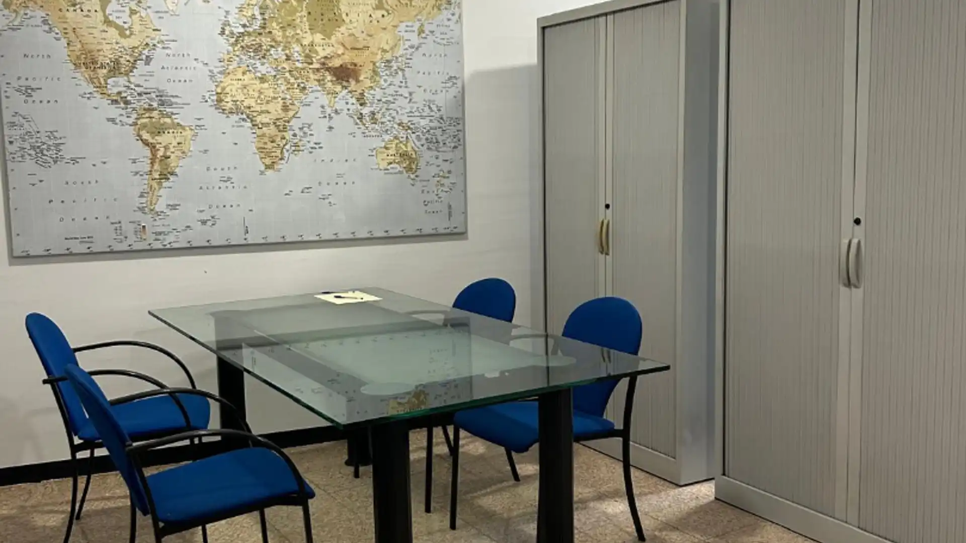 Premises for transfer in Gavà  with Air Conditioner, Heating and Furnished