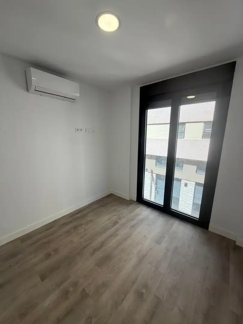 Piso de alquiler en Duggi - Rambla - Los Hoteles