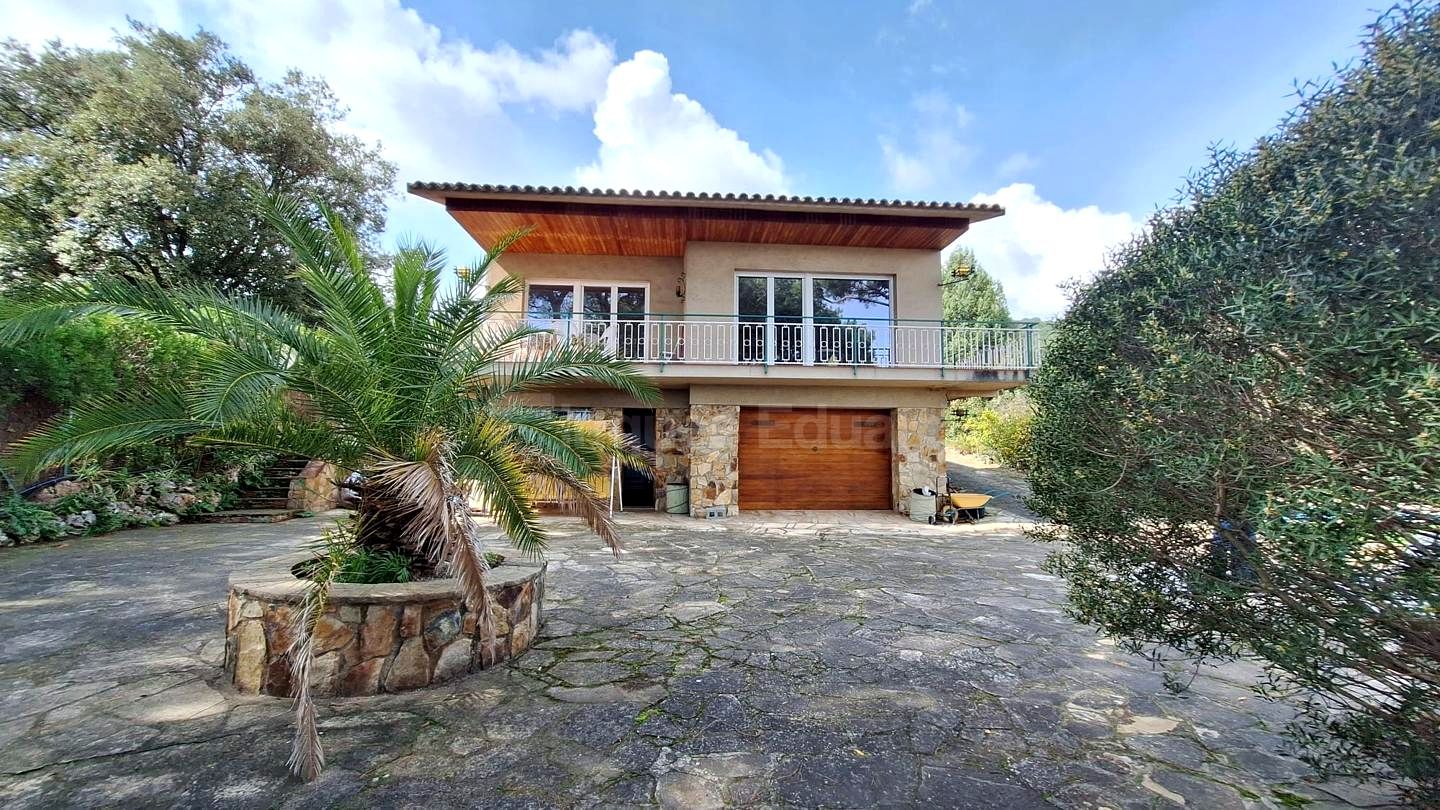 Außenansicht von Haus oder Chalet zum Verkauf in Argentona mit Heizung, Privatgarten und Abstellraum