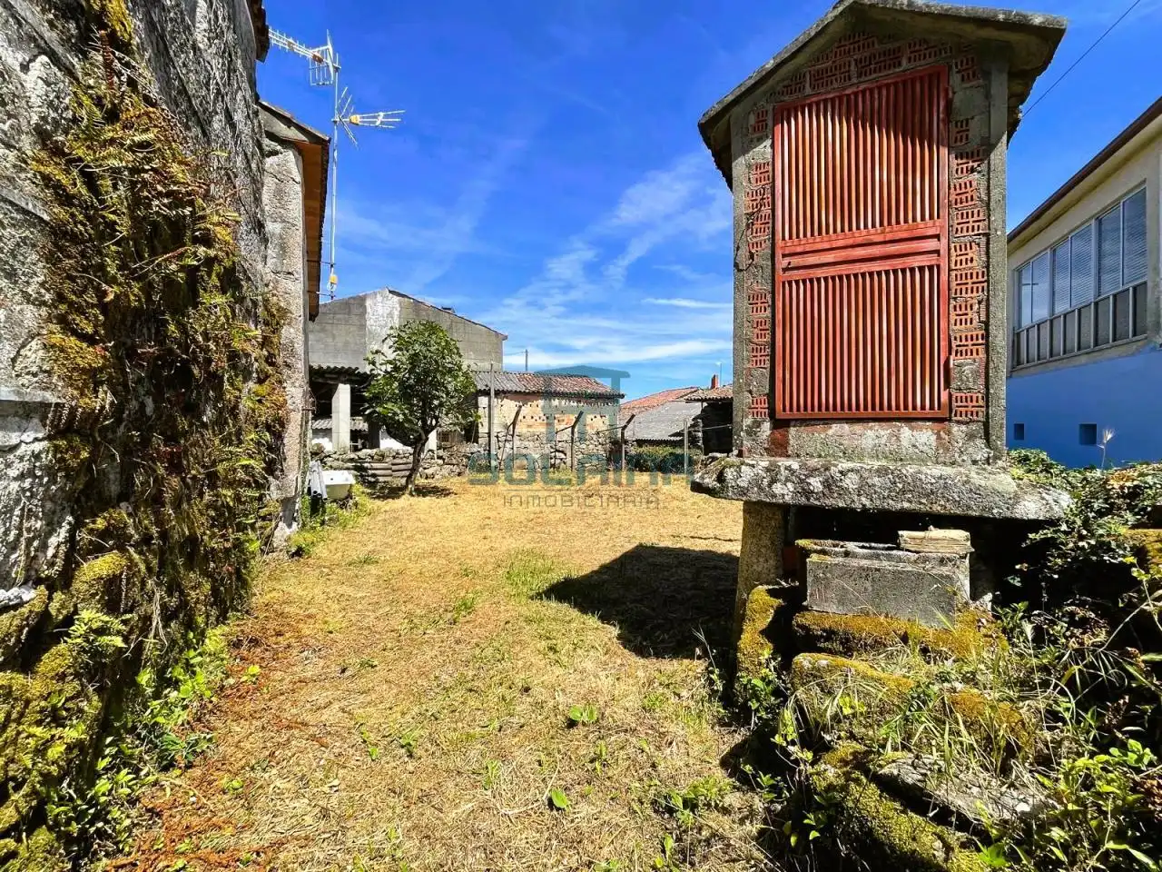 Casa o xalet en venda en Paderne de Allariz amb Jardí privat