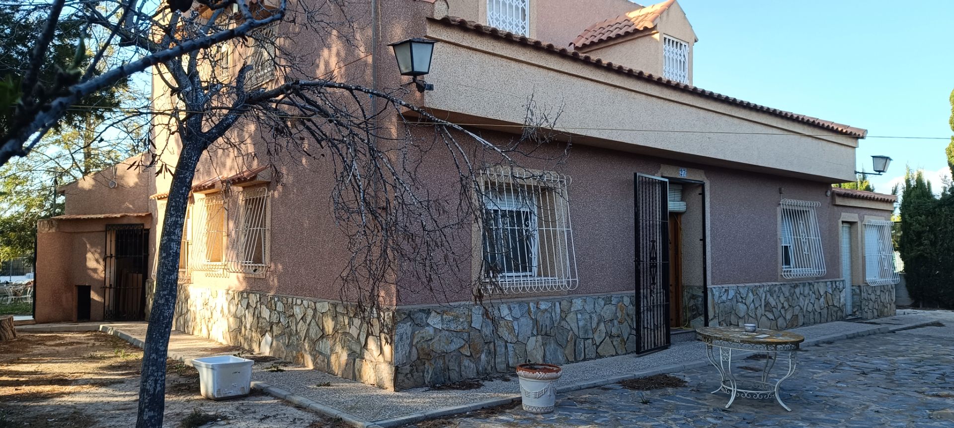 Vista exterior de Finca rústica en venda en Callosa de Segura amb Jardí privat, Terrassa i Traster