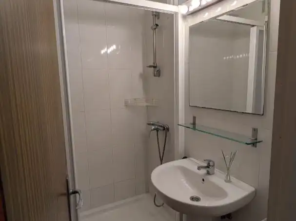 Bathroom of Flat for sale in Playa de la Regla