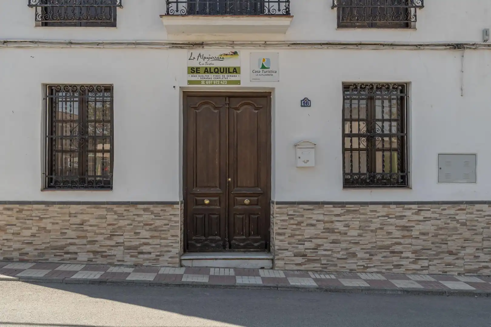 Exterior view of Houses for sale in Cacín  with Furnished and Balcony