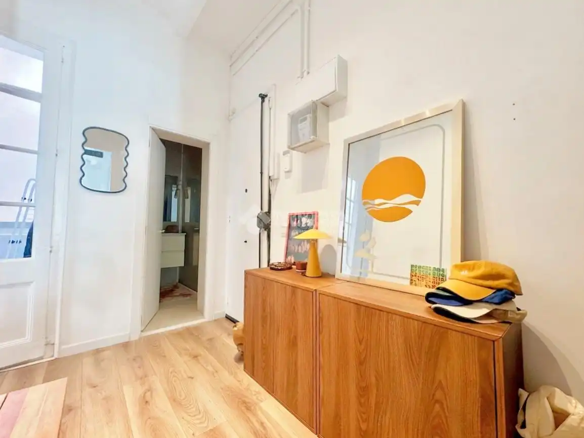 Piso en venta en Barcelona con Balcón