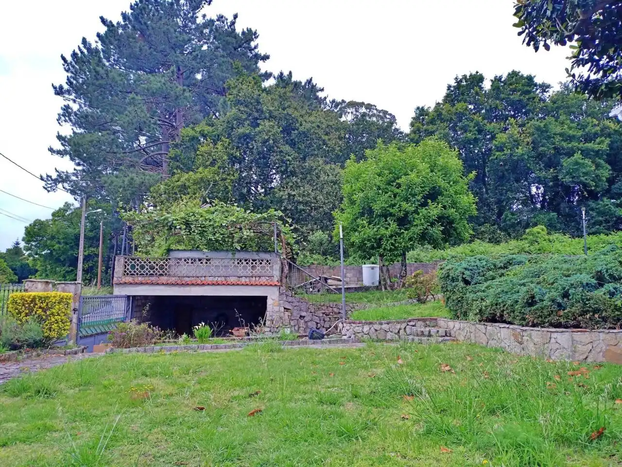 Jardín de Casa o chalet en venta en Oleiros con Calefacción