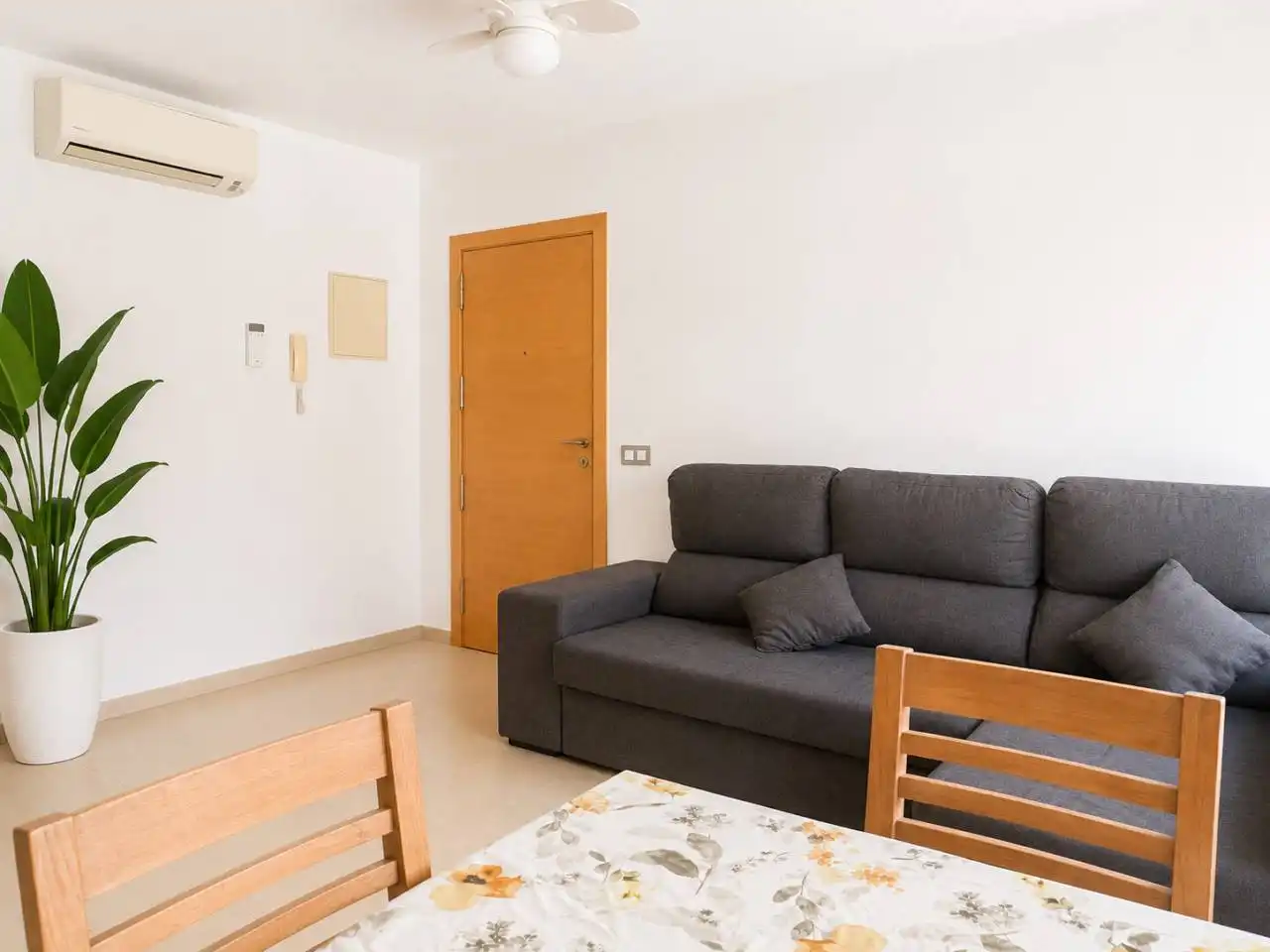 Sala de estar de Piso en venta en Sa Pobla con Balcón