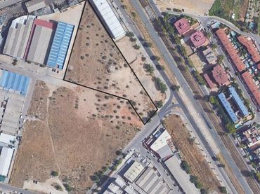 Industriegrundstück zum Verkauf in Calle PALMERA - PARCELA A