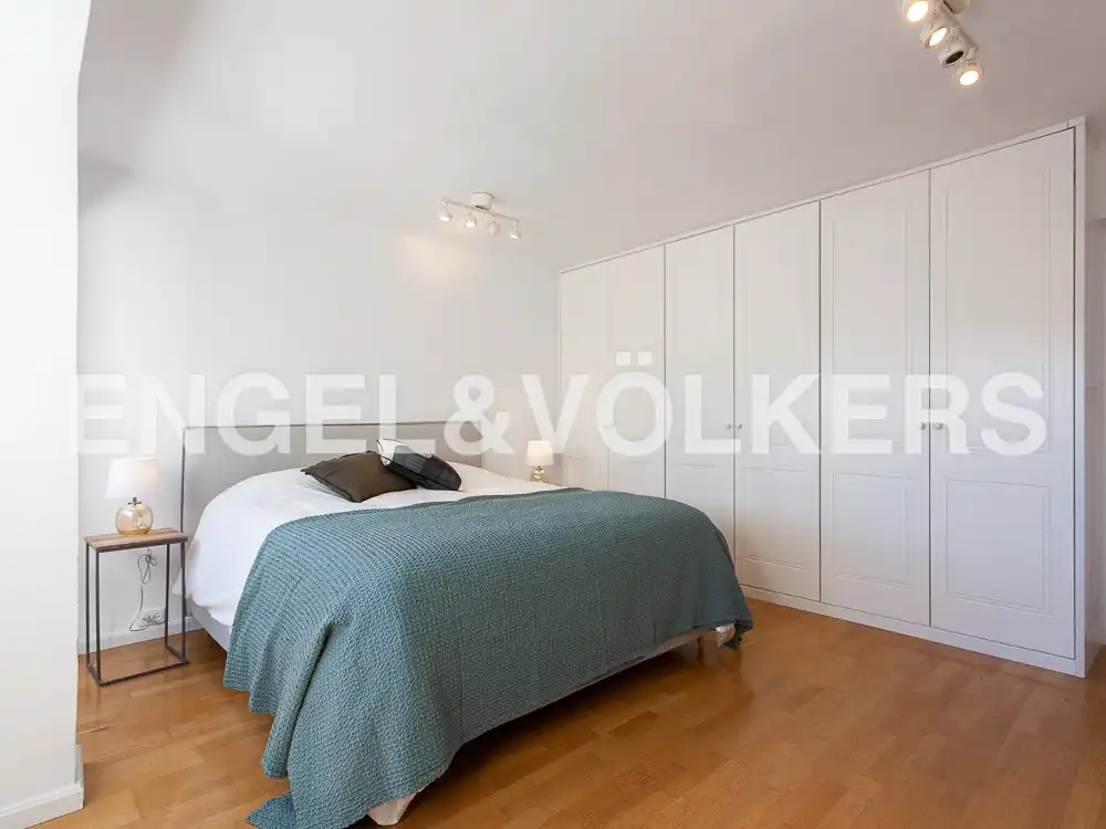 Bedroom of Attic for rent in Valencia  with Air Conditioner, Heating and Parquet flooring