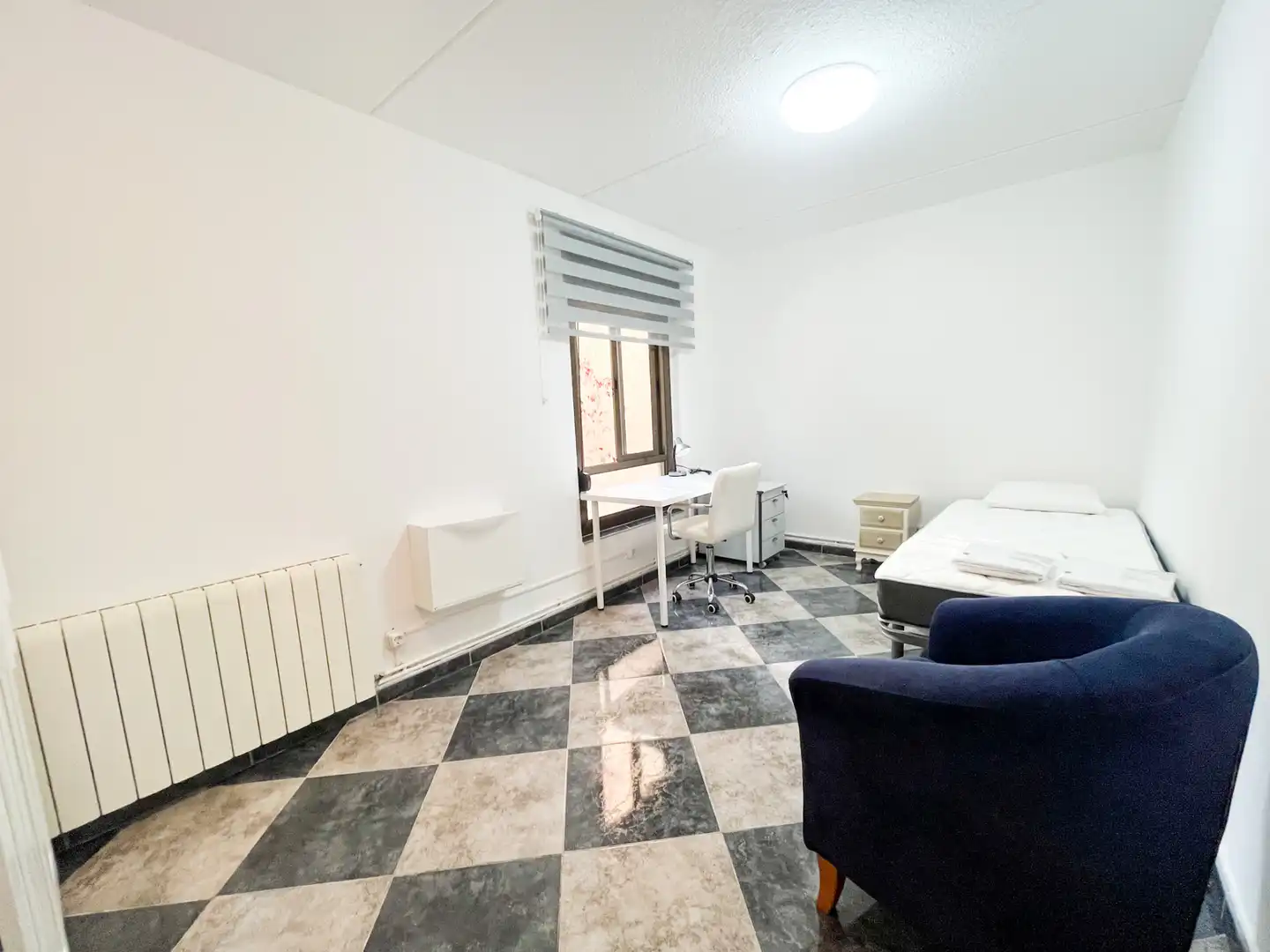 Habitación de Piso de alquiler en Cerdanyola del Vallès con Calefacción, Amueblado y Horno