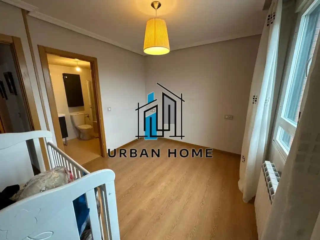 Piso en venta en María Moliner, Armunia