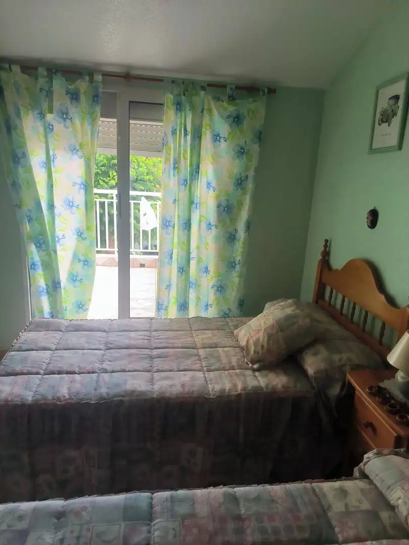 Dormitori de Casa o xalet en venda en Los Alcázares amb Aire condicionat, Terrassa i Moblat