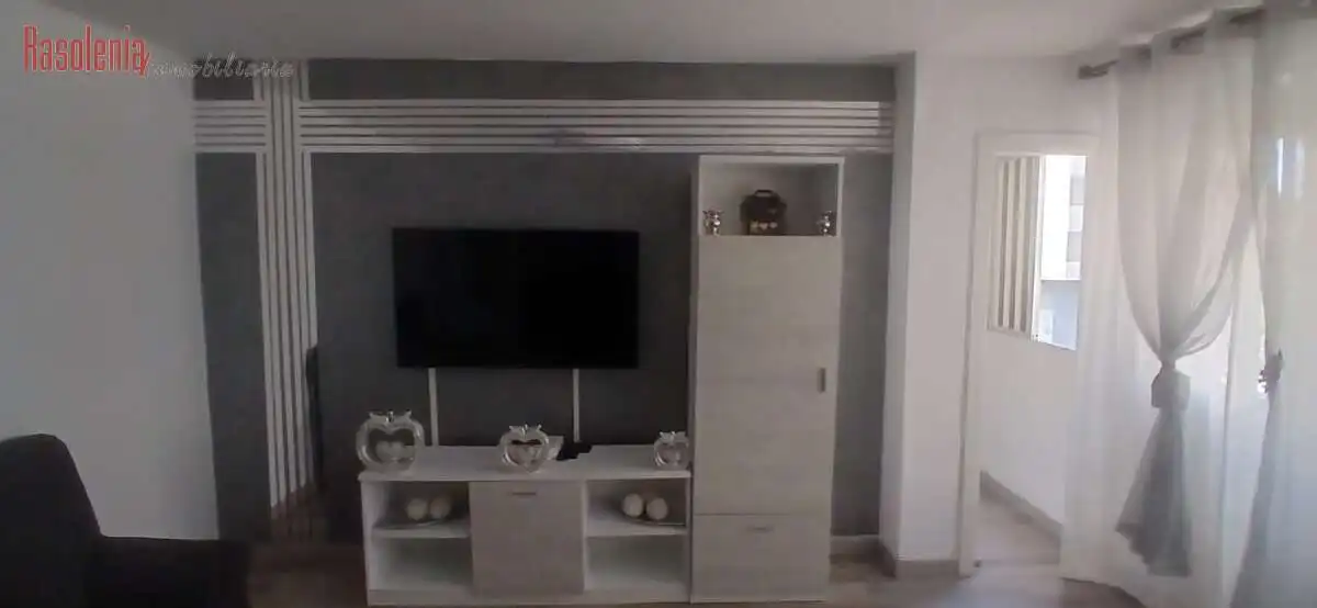 Sala de estar de Piso en venta en Cambre  con Calefacción, Trastero y Amueblado