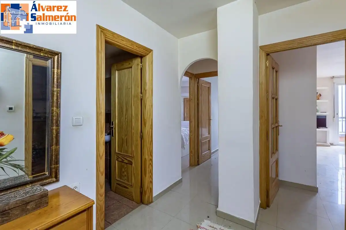 Wohnung zum Verkauf in Granada mit Balkon