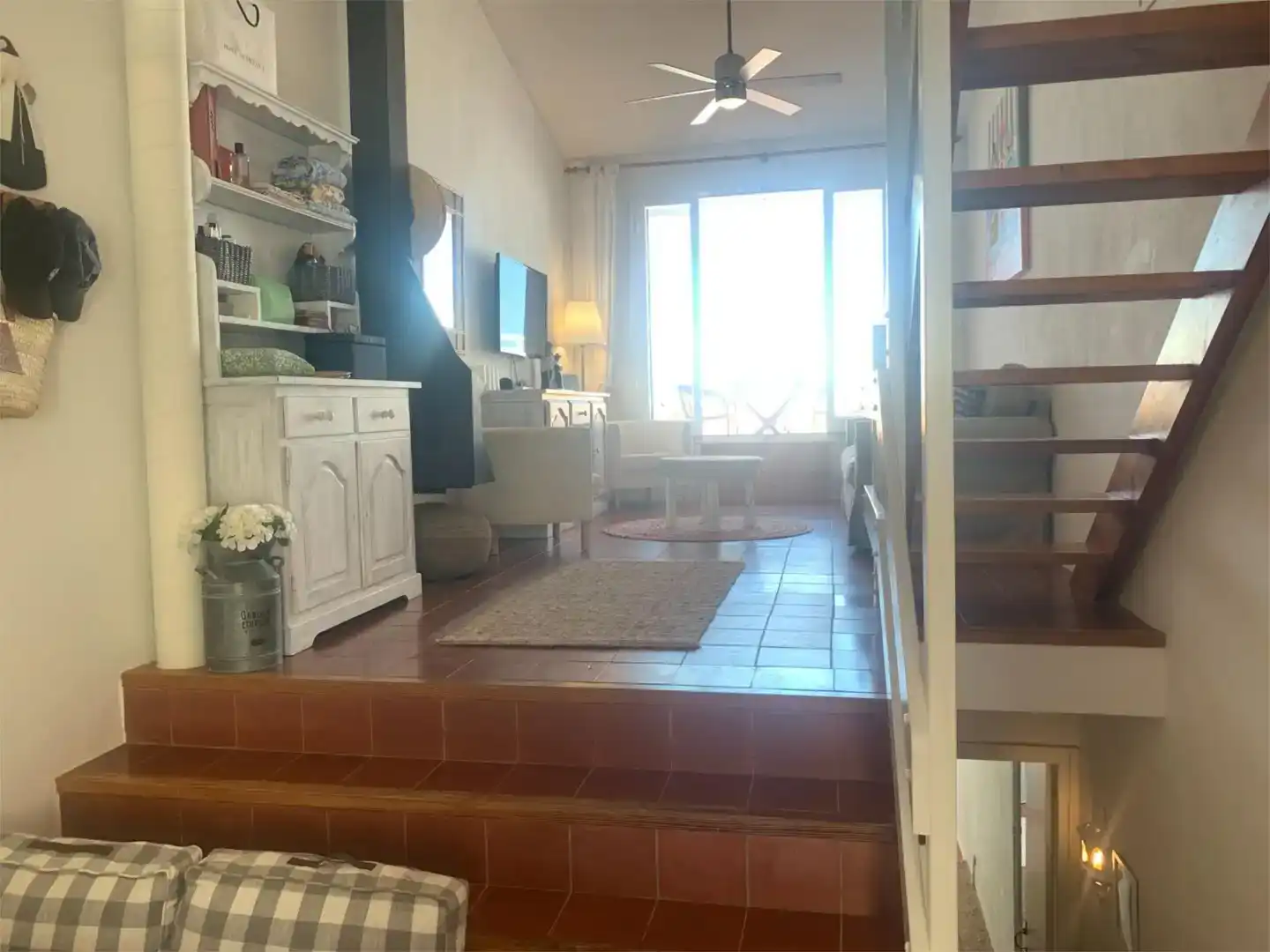 Sala d'estar de Casa adosada en venda en Es Mercadal amb Aire condicionat, Jardí privat i Traster