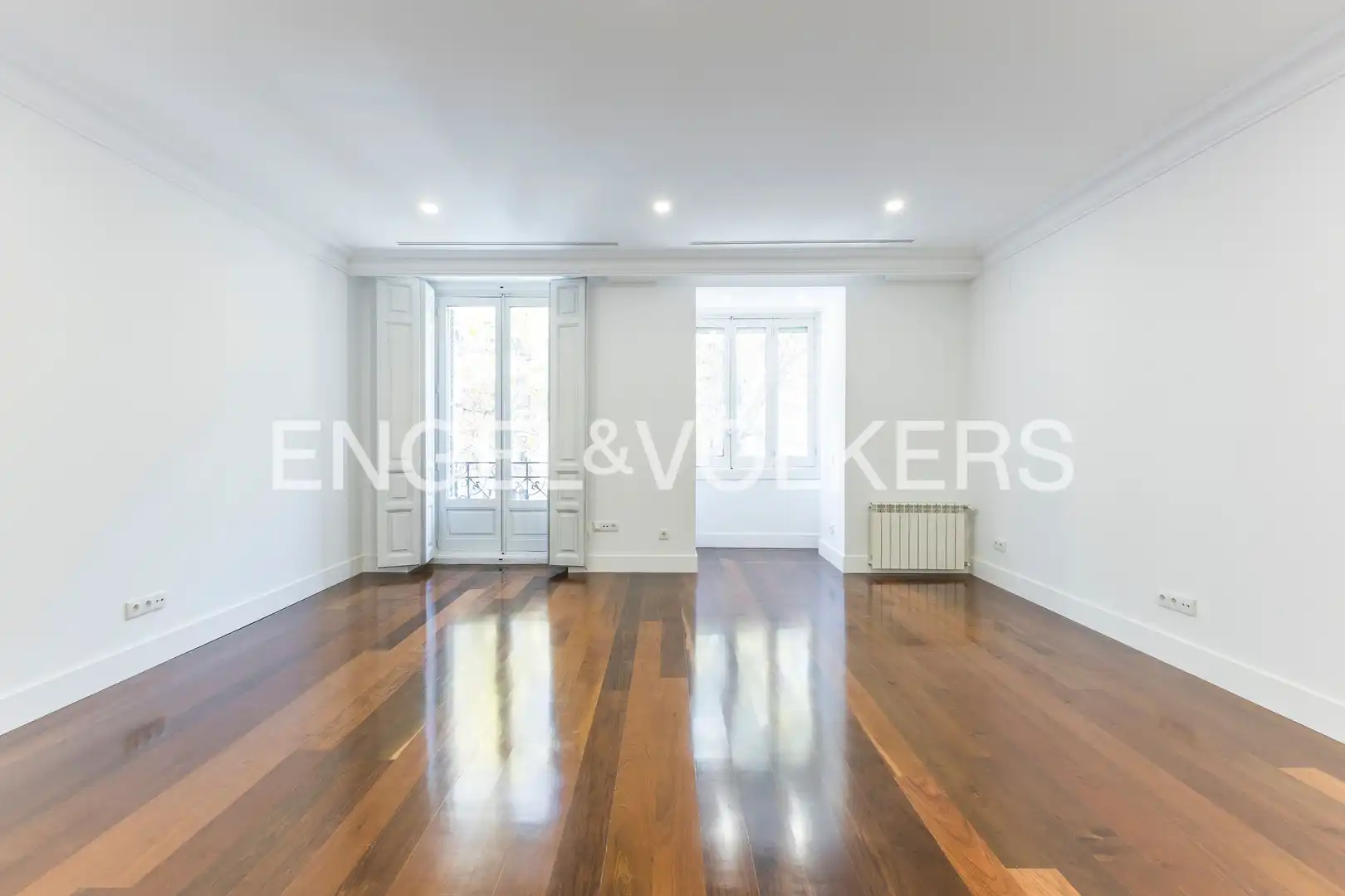 Wohnzimmer von Wohnung zur Miete in Madrid mit Klimaanlage, Heizung und Balkon