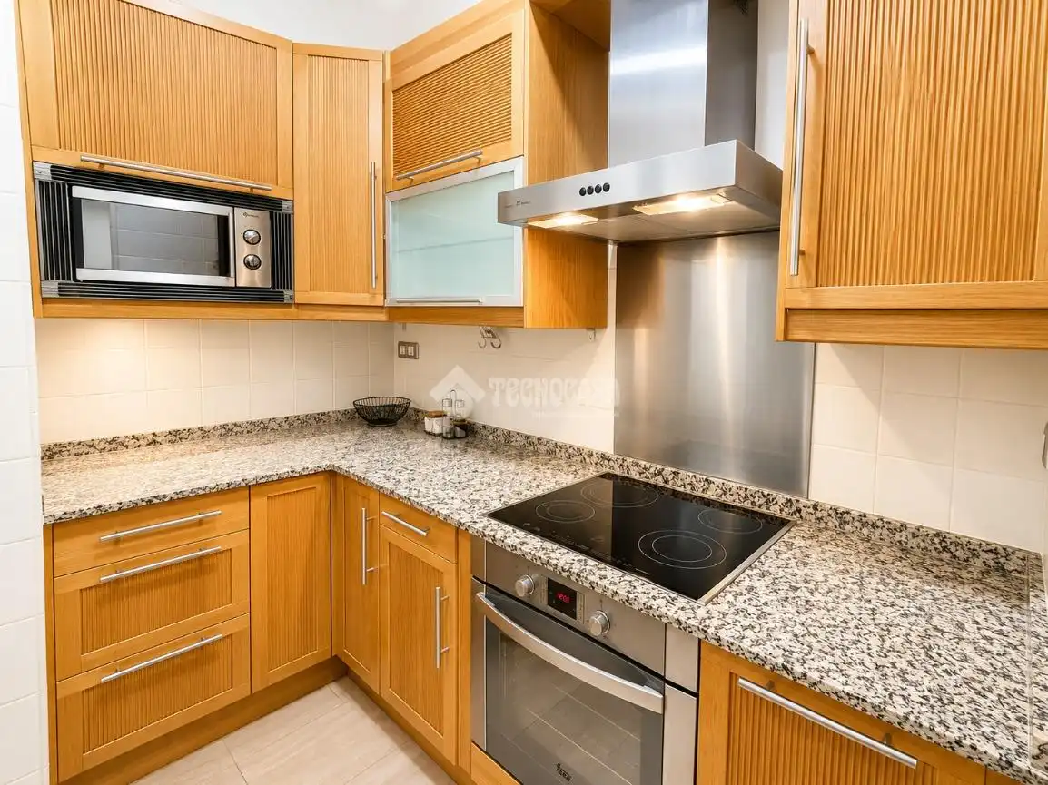 Cocina de Piso en venta en Barcelona con Parquet y Balcón