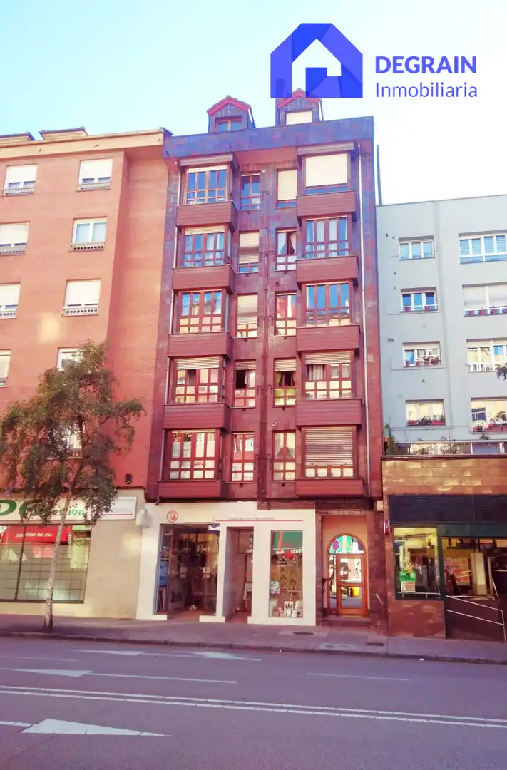 Exterior view of Flat for rent in Oviedo   with Heating and Furnished