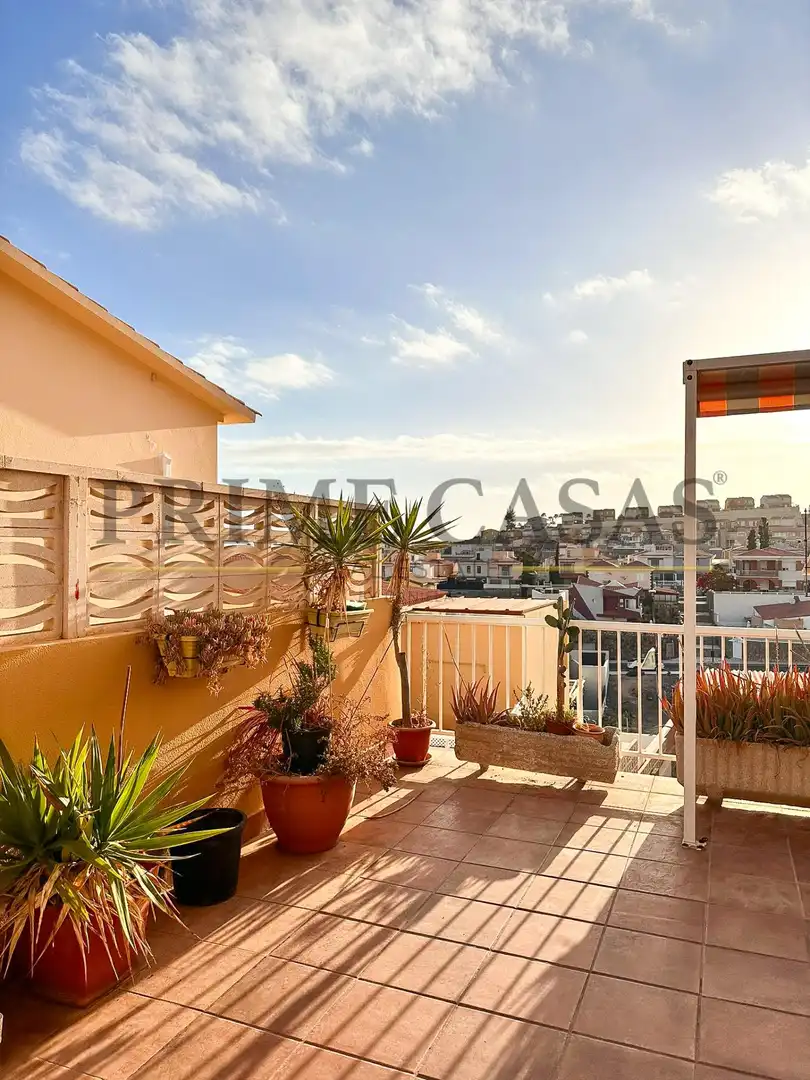 Vista exterior de Casa o xalet en venda en Mogán amb Jardí privat, Terrassa i Traster