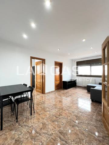 Piso en Venta en Calle Atlantida en Llefià