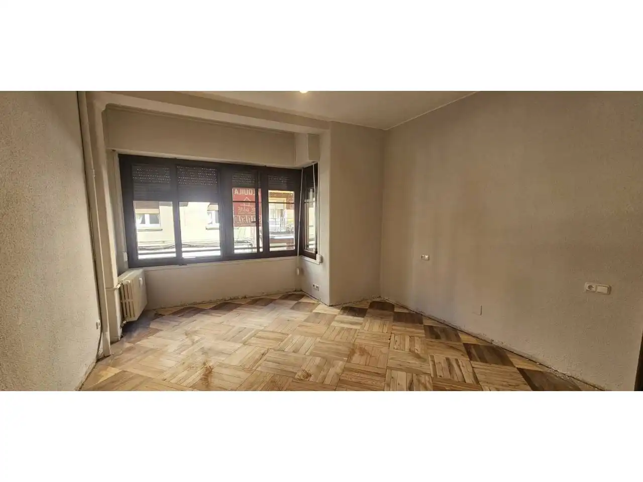 Habitación de Piso de alquiler en León Capital  con Calefacción y Parquet