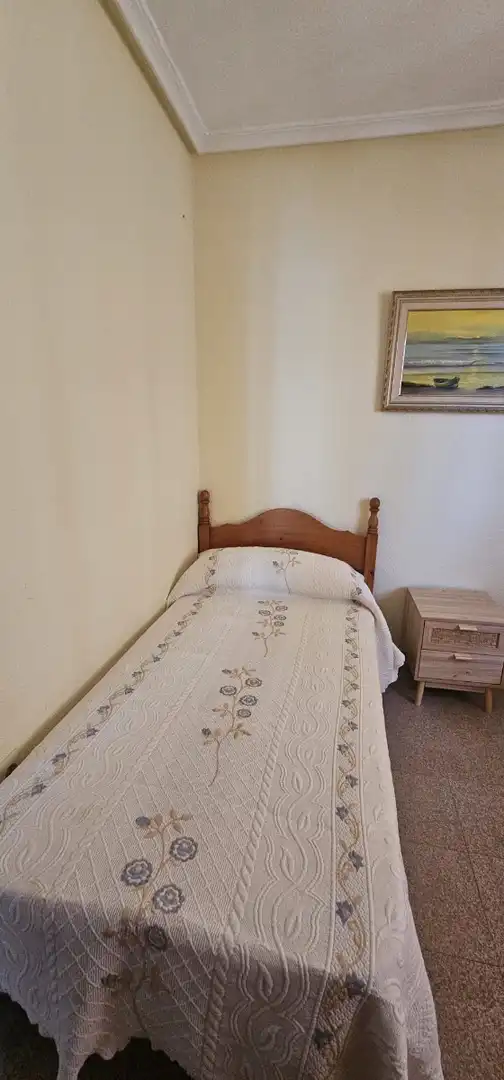 Schlafzimmer von Wohnungen zur Miete in Santa Pola mit Klimaanlage, Heizung und Terrasse