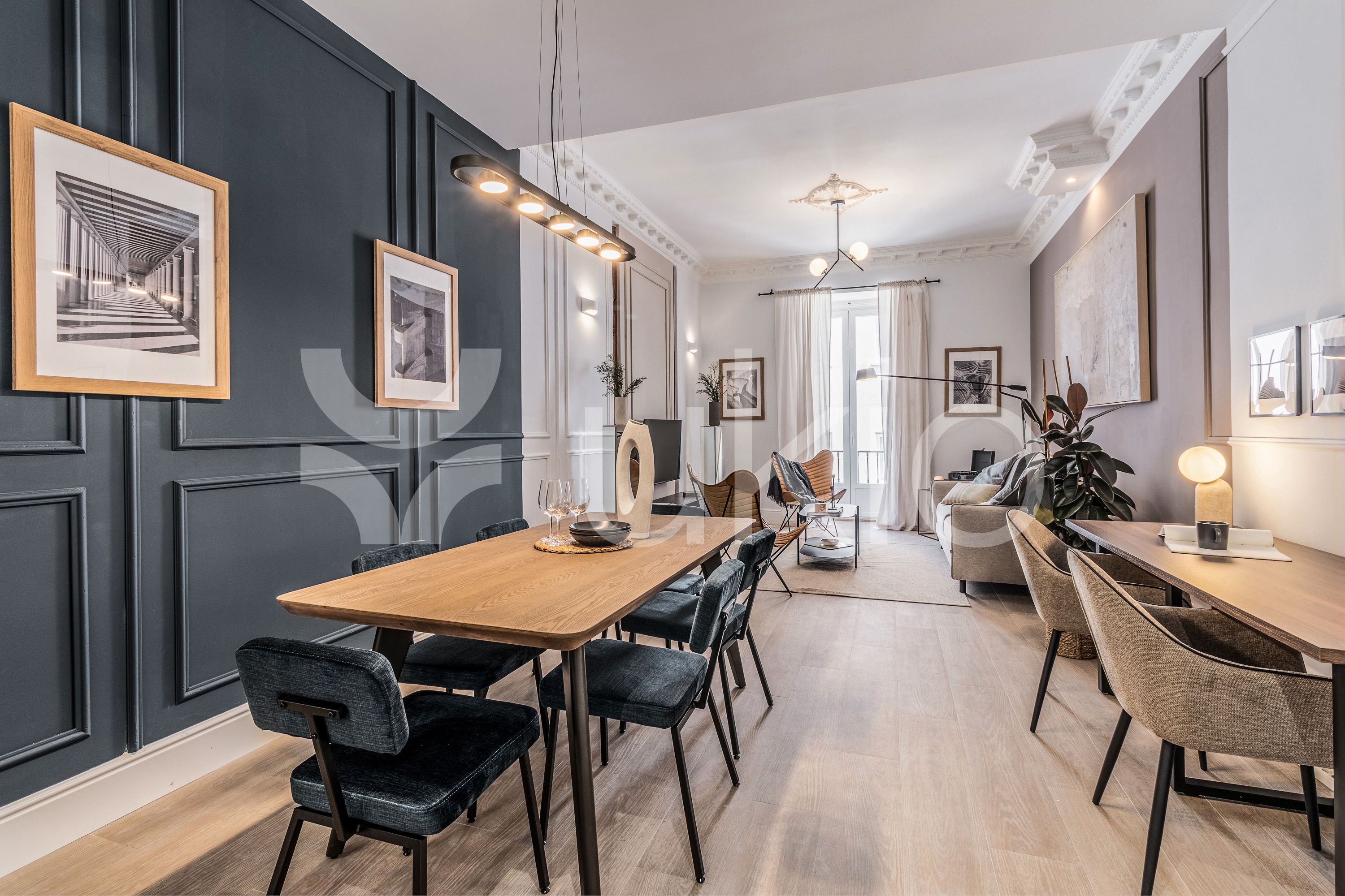 Menjador de Apartament de lloguer en  Madrid Capital amb Moblat, Forn i Rentadora