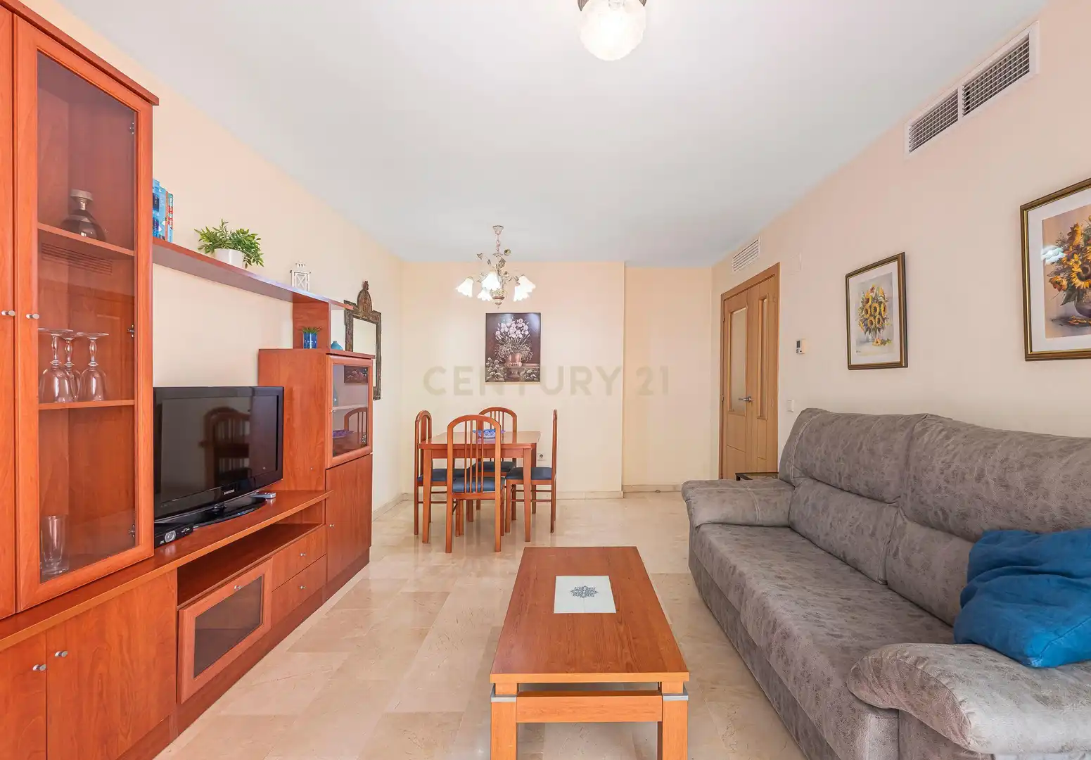 Living room of Apartments for sale in Estepona  with Air Conditioner and Washing machine