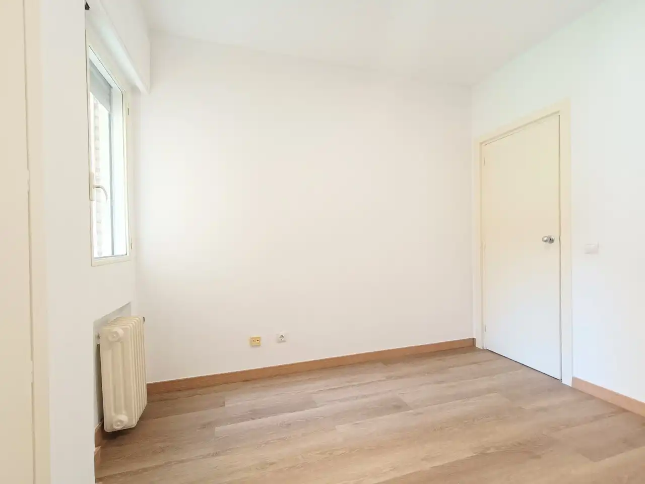 Bedroom of Flat for rent in Barrio de Salamanca