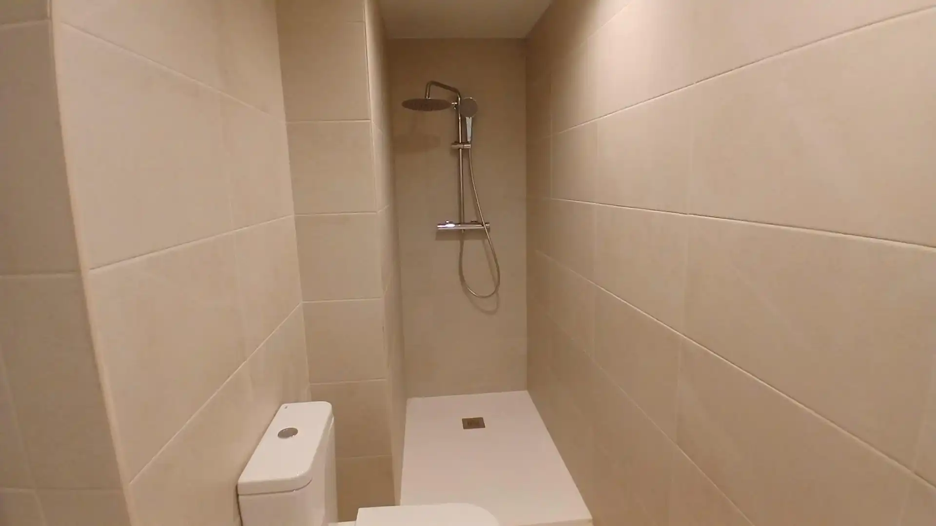 Badezimmer von Wohnung zur Miete in Poble Nou