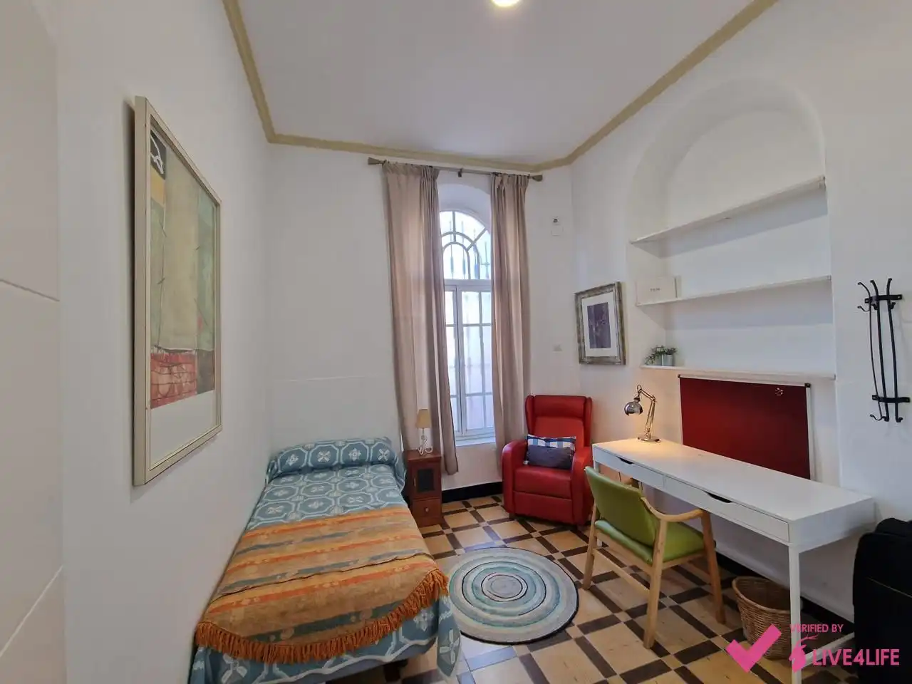 Habitació a Avenida de Jerez, Bellavista