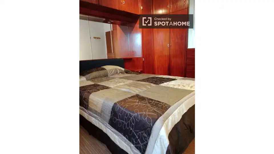 Bedroom of Flat for share in Badalona  with Air Conditioner, Terrace and Furnished