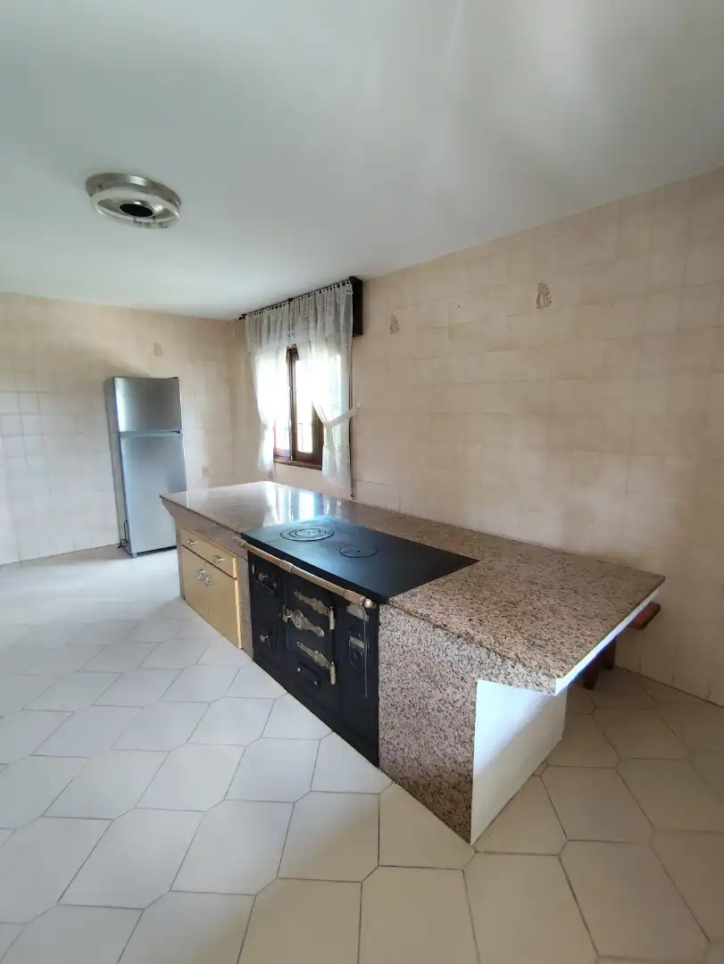 Cuina de Casa o xalet de lloguer en Palas de Rei amb Calefacció, Moblat i Forn