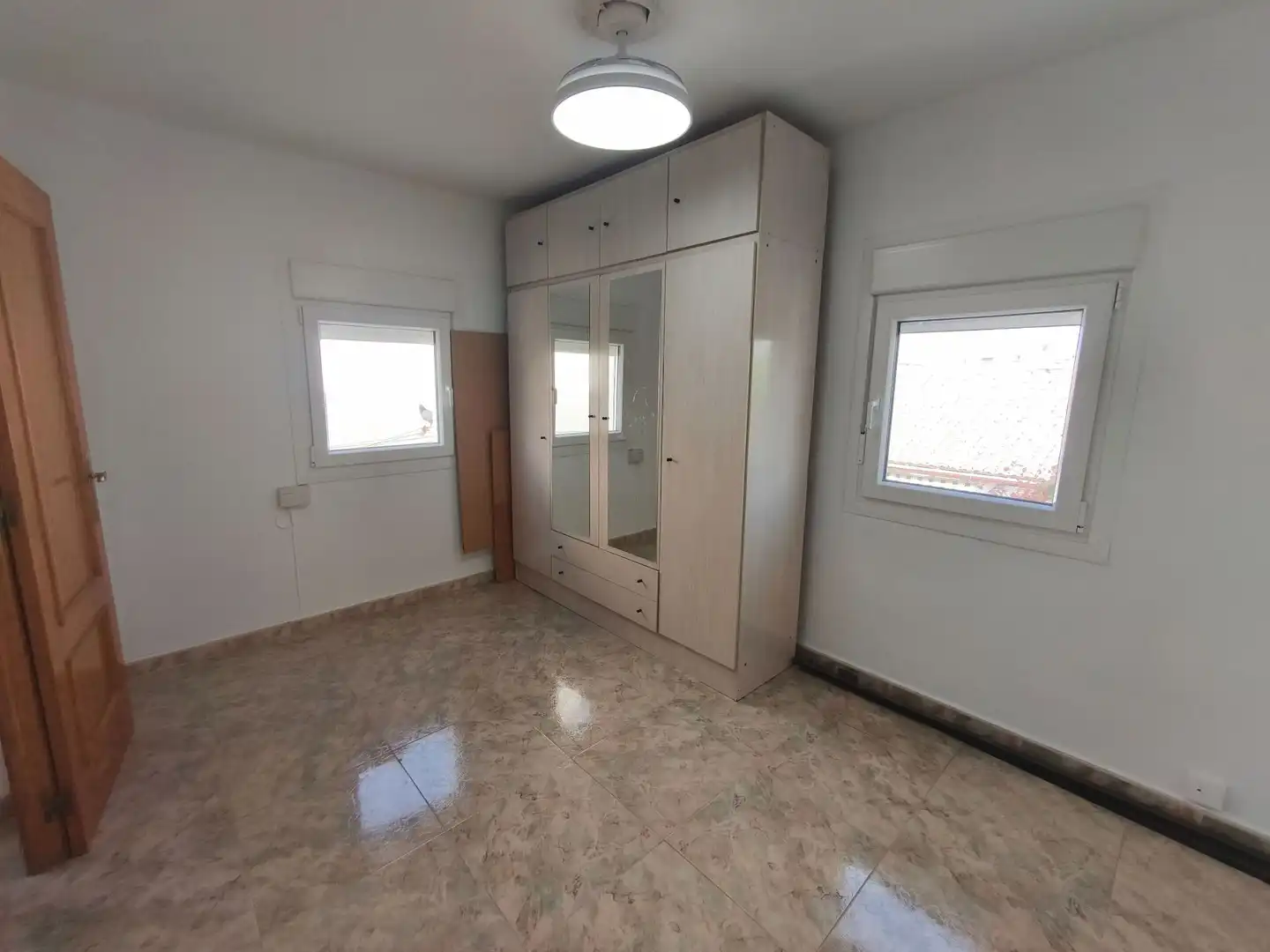 Habitación de Piso en venta en Granada con Aire acondicionado y Calefacción