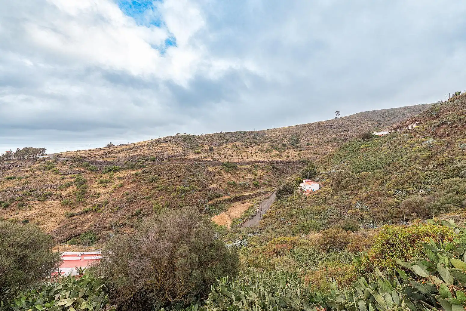 Houses for sale in Ingenio  with Air Conditioner, Heating and Private garden