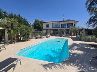 Casa amb piscina en venda a Muga - Gran Reserva - Badia
