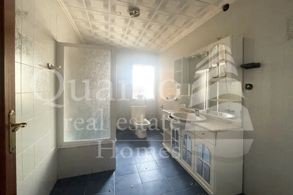 Baño de Casa adosada en venta en Quintanar de la Orden
