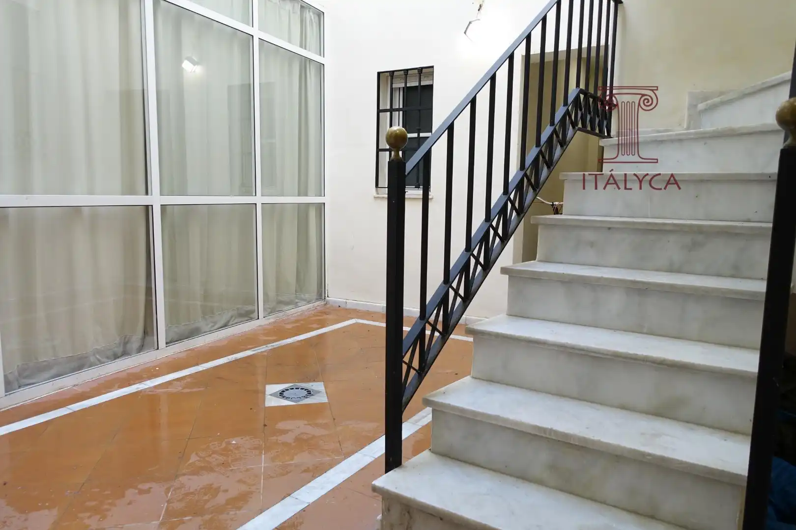 Ático en venta en Sevilla con Aire acondicionado, Terraza y Amueblado