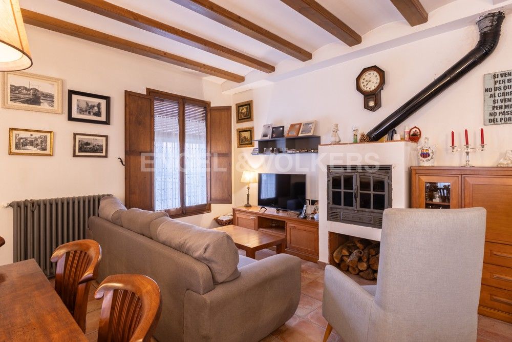 Living room of Single-family semi-detached for sale in Argentona  with Heating