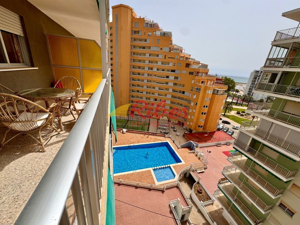 Habitación de Apartamento en venta en Cullera con Jardín privado, Terraza y Amueblado