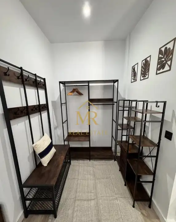 Study for sale in Salamanca  with Air Conditioner, Heating and Furnished
