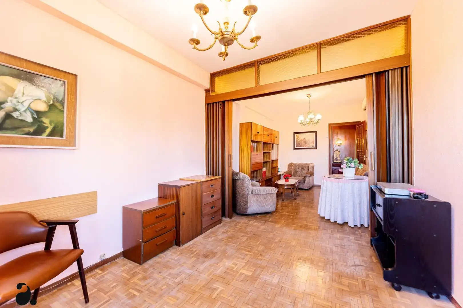 Living room of Flat for sale in Madrid  with Air Conditioner, Heating and Parquet flooring