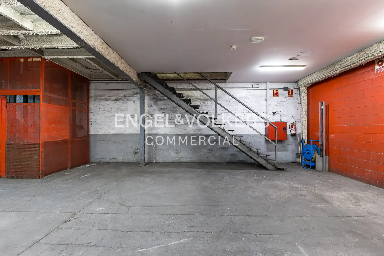 Nau industrial en venda en El Prat de Llobregat