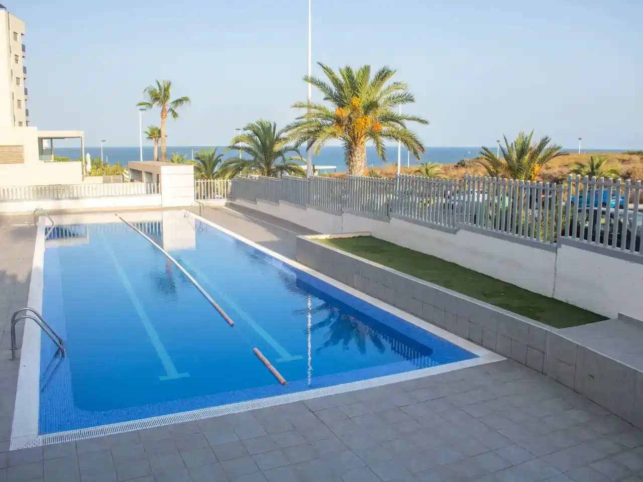 Piscina de Pis en venda en Elche / Elx amb Aire condicionat