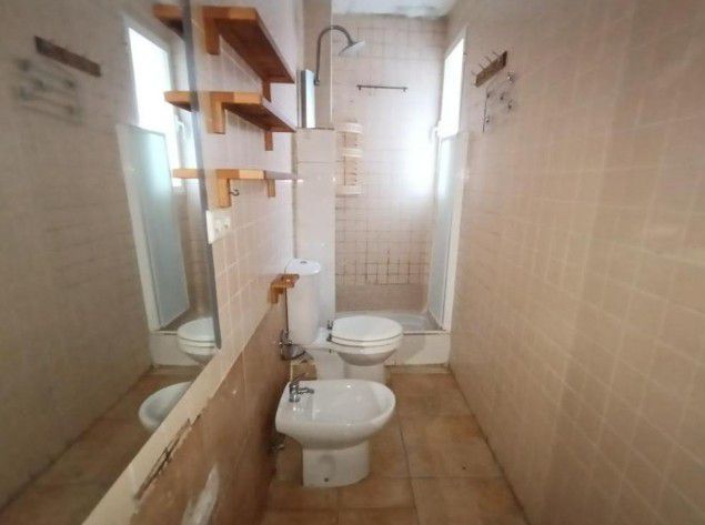 Bathroom of Flat for sale in  Madrid Capital  with Terrace