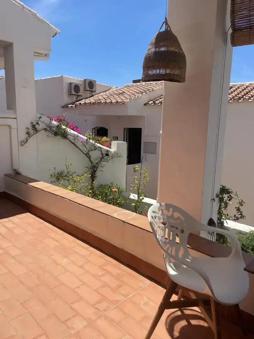 Terraza de Piso en venta en Nerja con Aire acondicionado, Jardín privado y Piscina