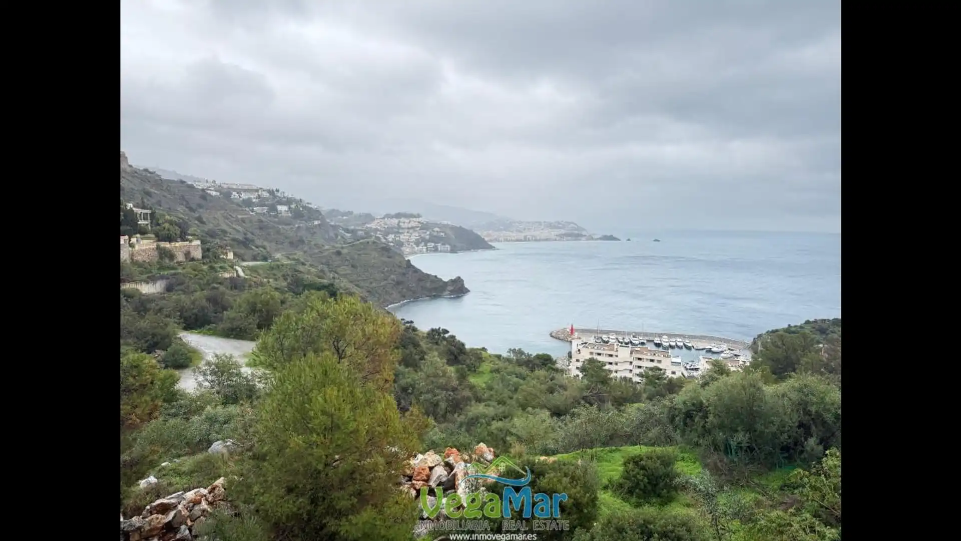 Vista exterior de Dúplex en venta en Almuñécar con Aire acondicionado