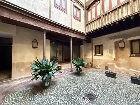 Casa o chalet en venta en  Toledo Capital con Balcón