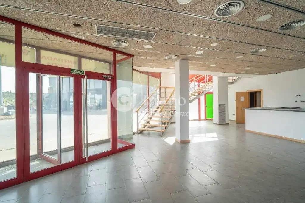 Local comercial de lloguer a Avinguda de la Canaleta 9, imagen 4
