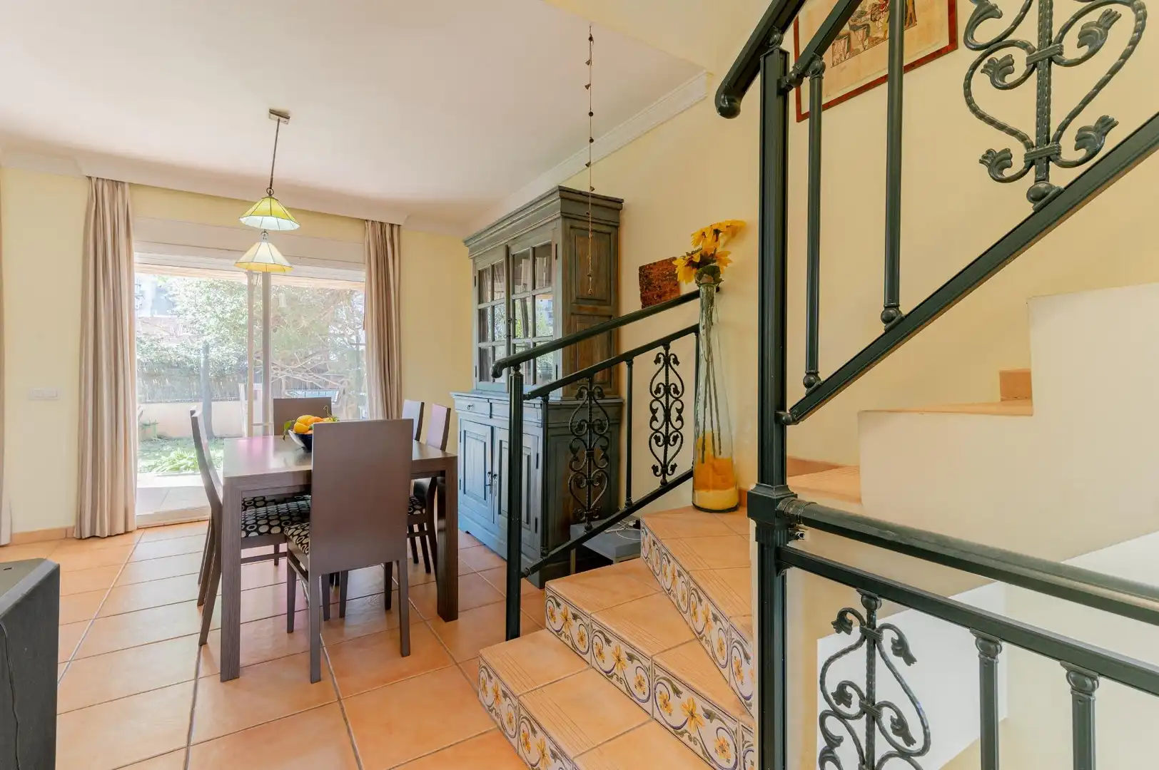 Einfamilien-Reihenhaus zum Verkauf in Benicasim / Benicàssim mit Heizung, Privatgarten und Terrasse
