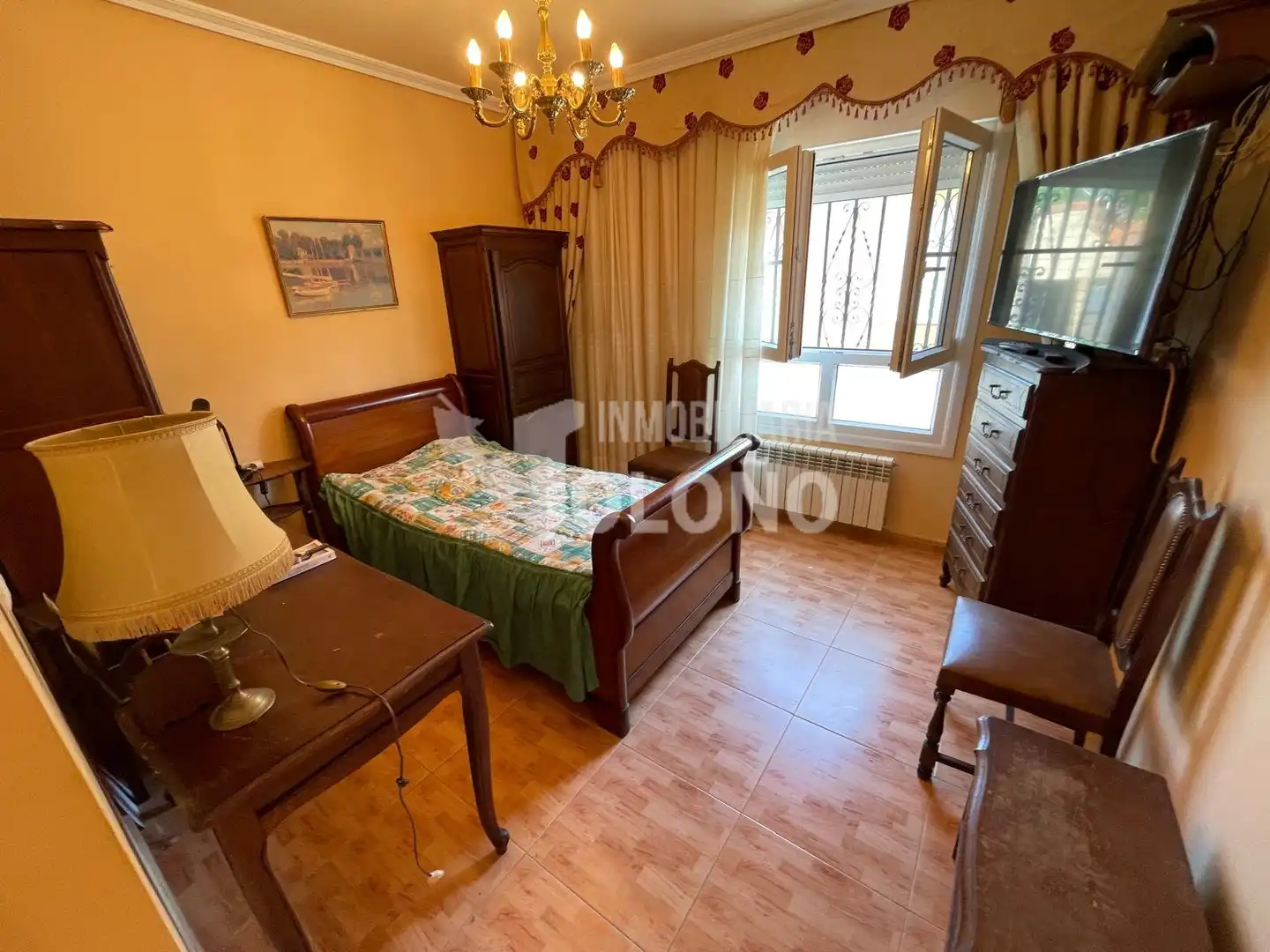 Dormitori de Casa o xalet en venda en Cihuri amb Calefacció, Jardí privat i Traster